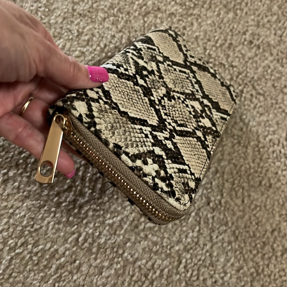 Snake skin tan & brown zip up long wallet clutch purse bag - Picture 4 of 13